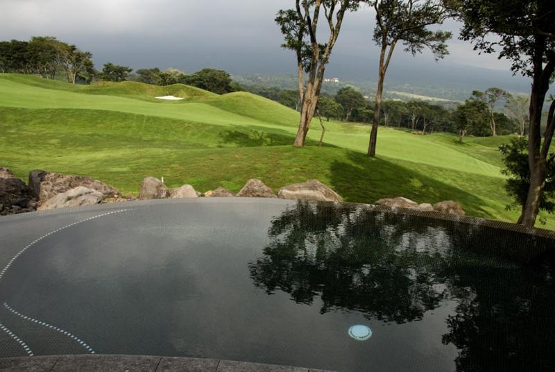 Hotel La Reunion Golf Resort And Residences Antigua Ruang foto