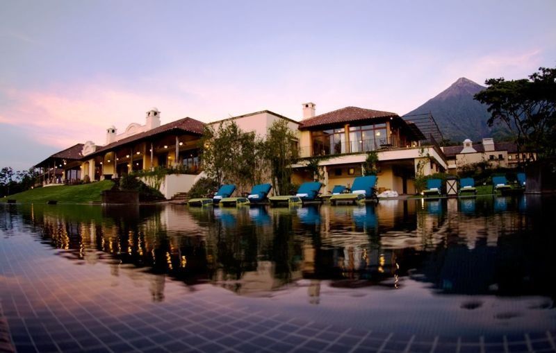 Hotel La Reunion Golf Resort And Residences Antigua Bagian luar foto
